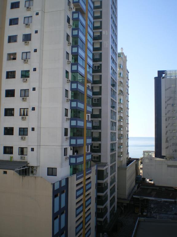 Apartamento Dante Tomio Balneário Camboriú Buitenkant foto