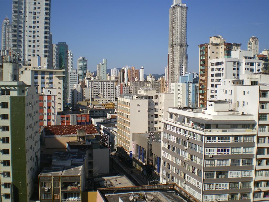 Apartamento Dante Tomio Balneário Camboriú Buitenkant foto